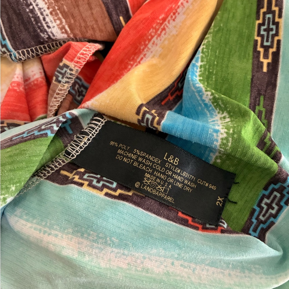 L&B Aztec print top - Picture 5 of 6
